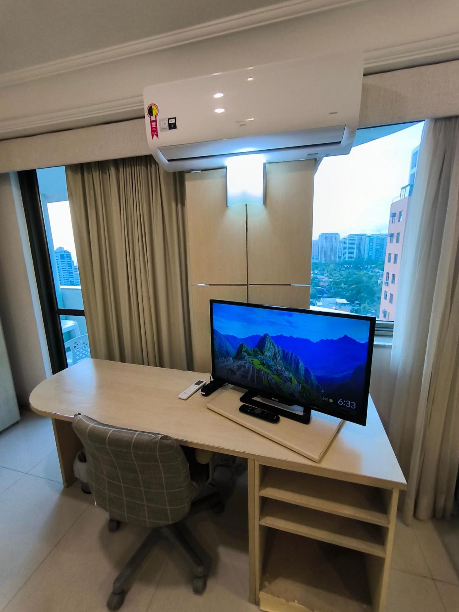 Studio Balcony
