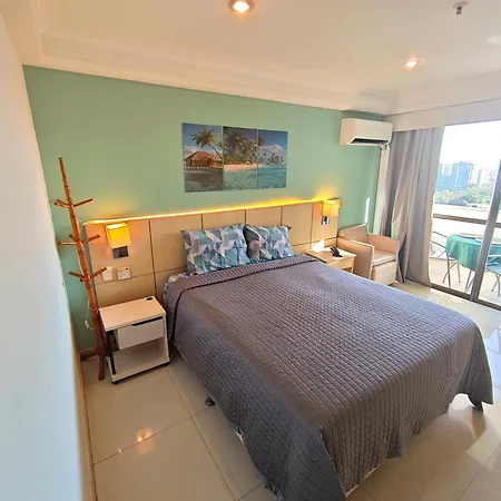 Barra Prime Flats, Ed Mediterrâneo, wi-fi 400Mb, balsa pra praia grátis, ar condicionado novo!-2